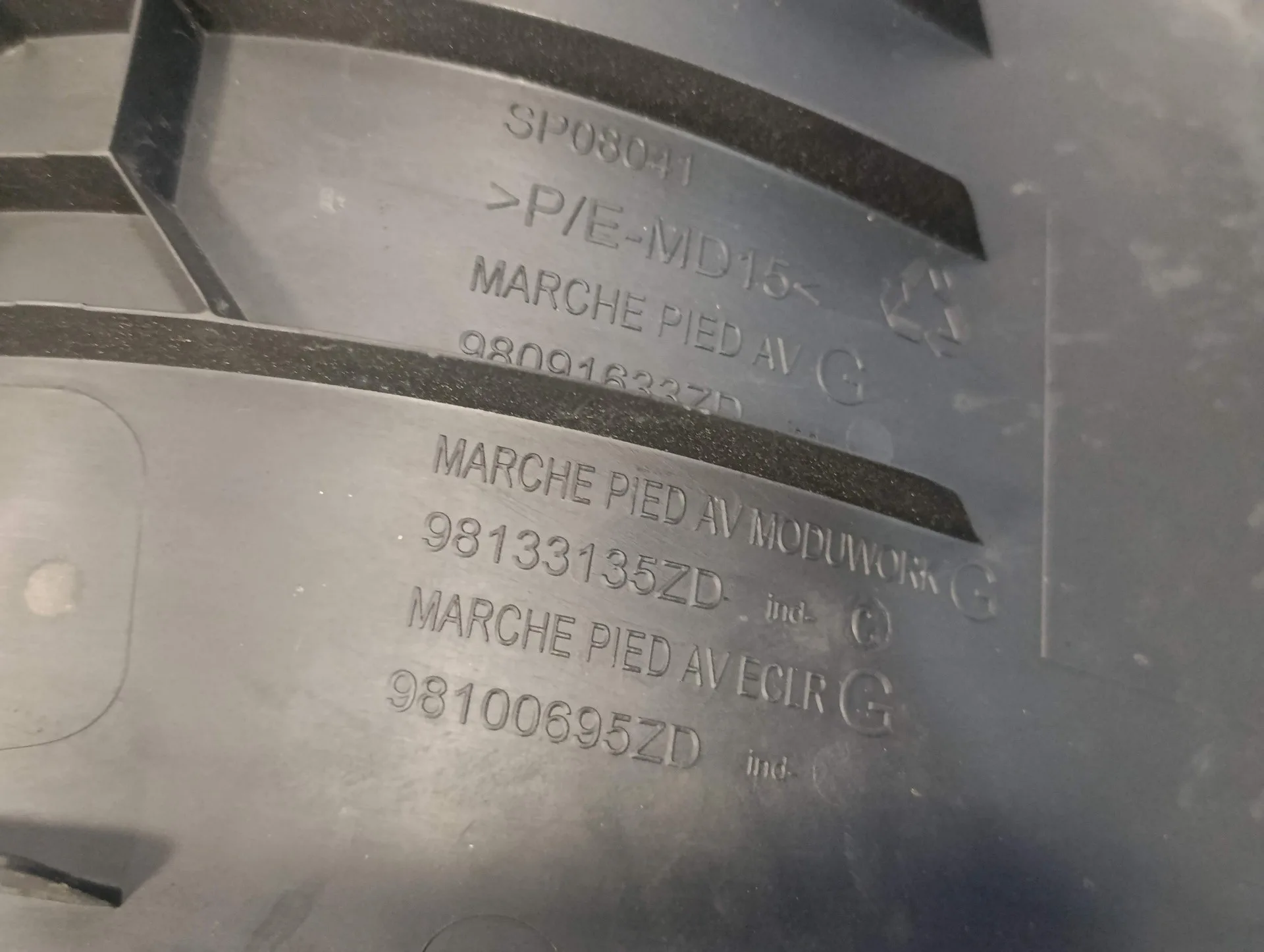 Estribo Izquierdo para Toyota Proace