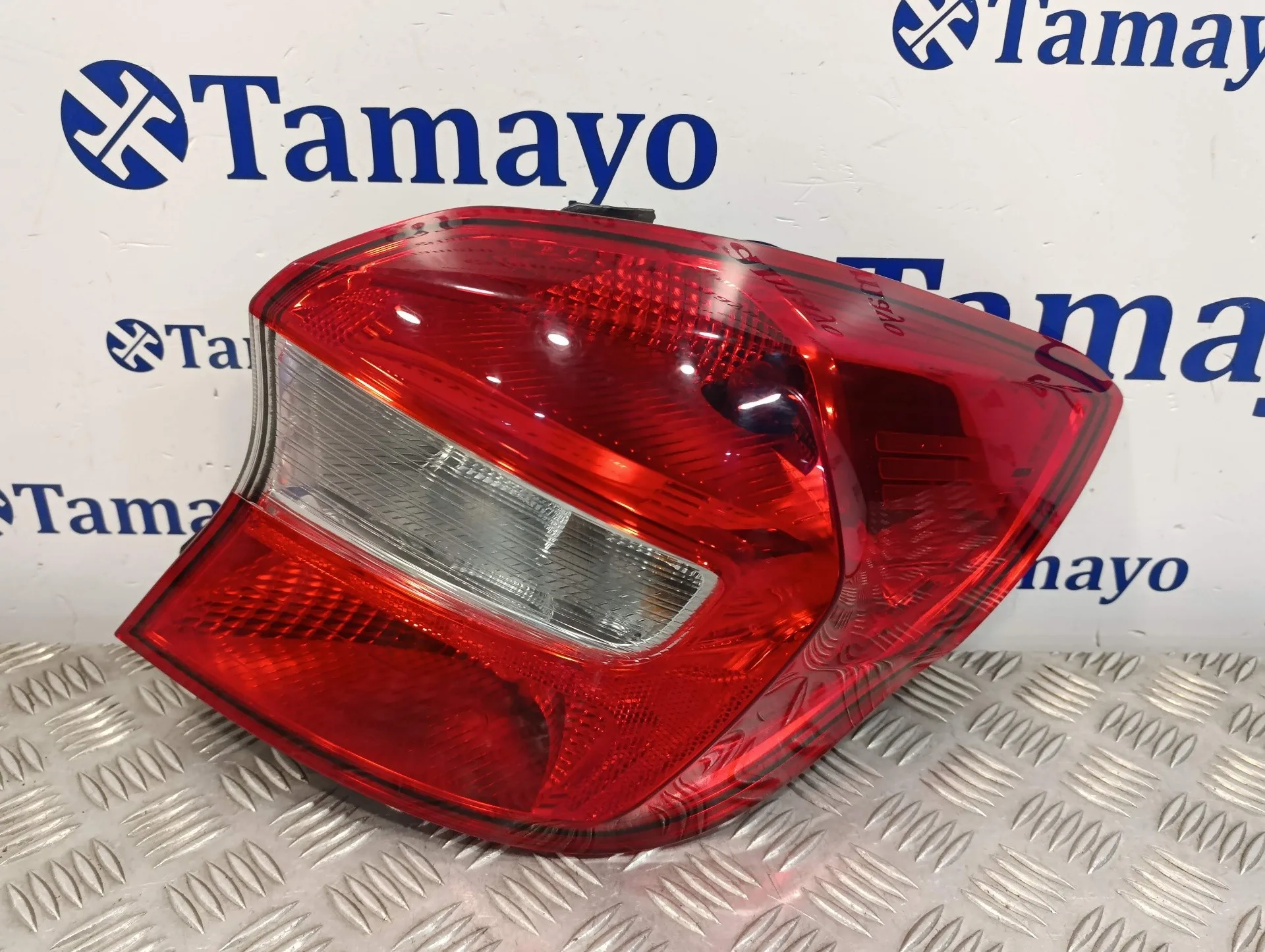 Piloto Trasero Derecho para Ford Ka+