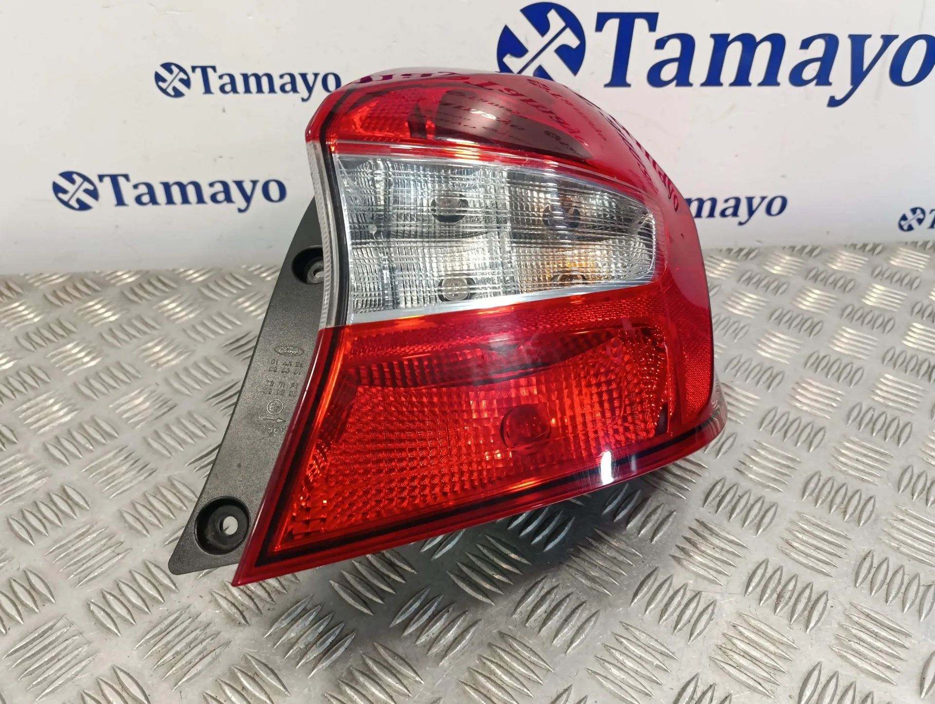 Piloto Trasero Derecho para Ford Ka+