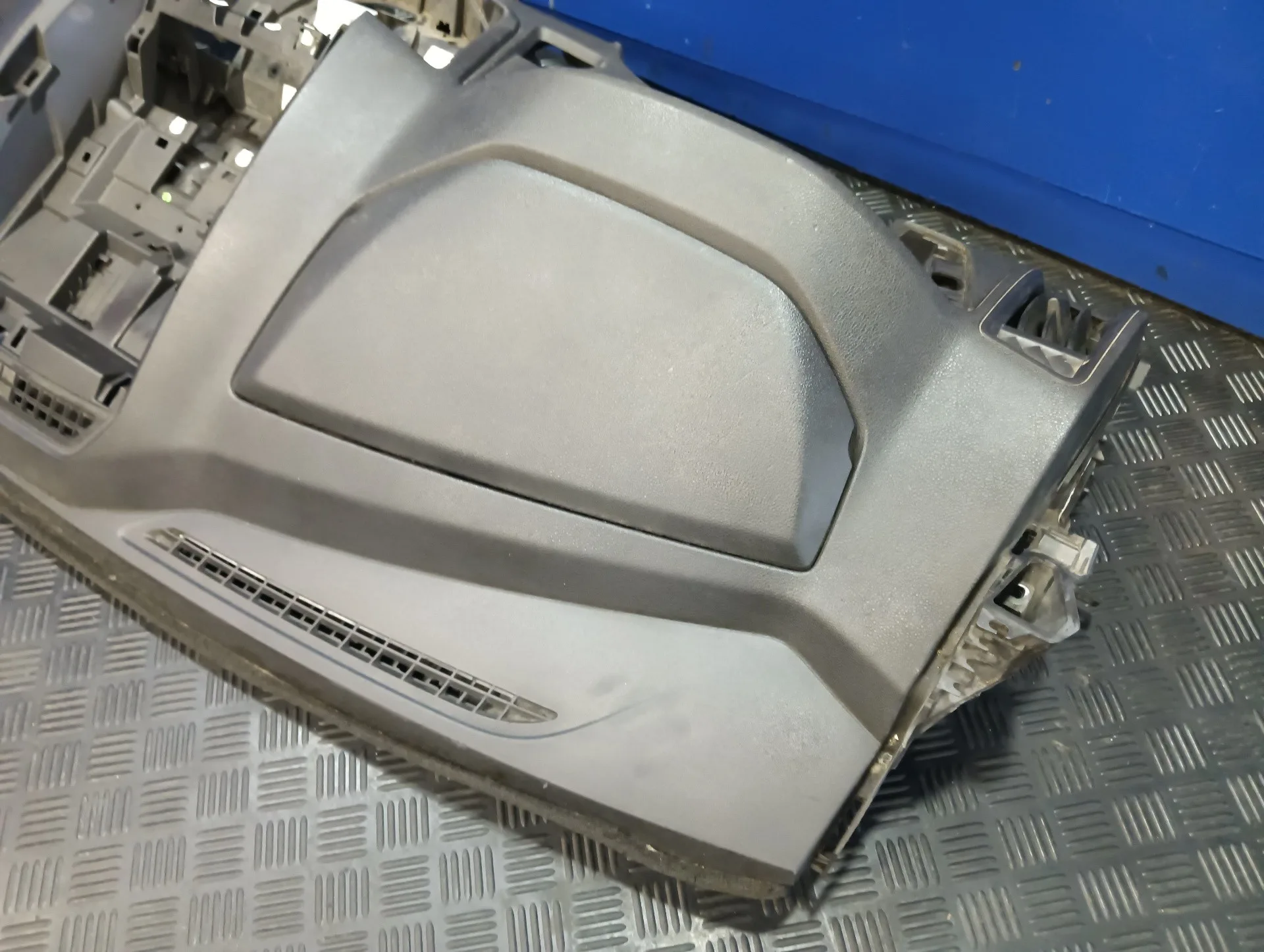 Salpicadero para Ford Transit Kastenwagen (Ttg)