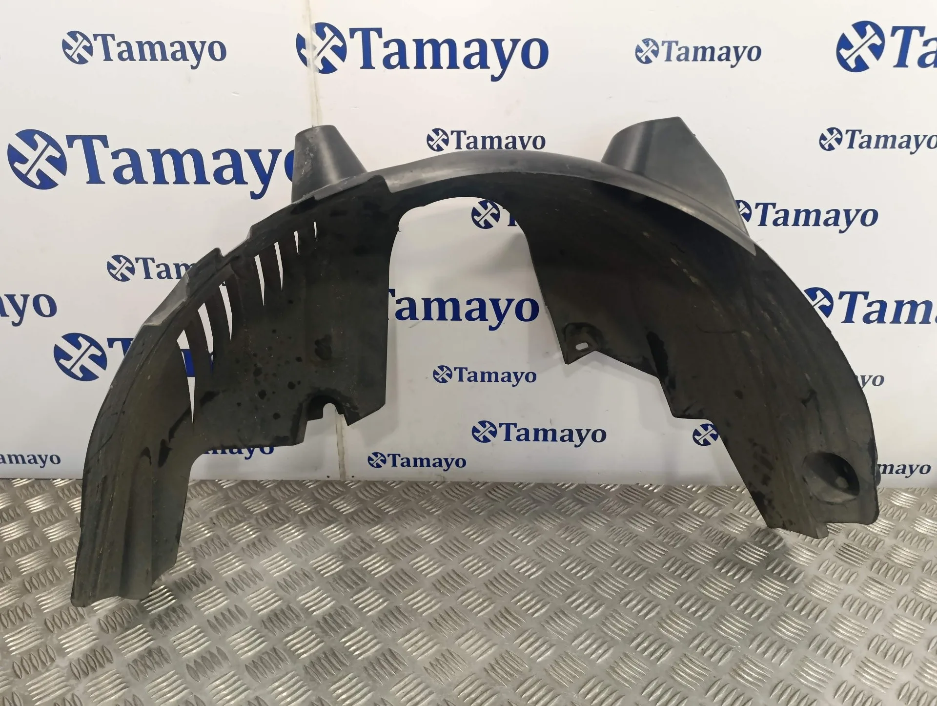 Plastico Paso Rueda Trasero Derecho para Smart Forfour