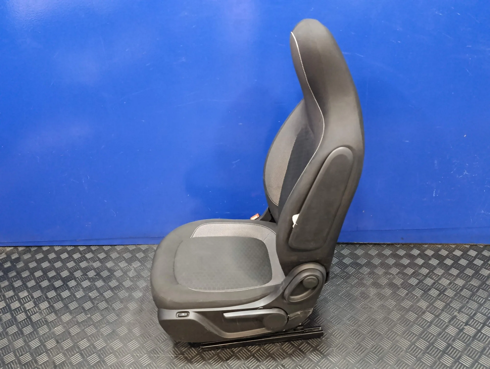 Asiento Delantero Izquierdo para Smart Forfour