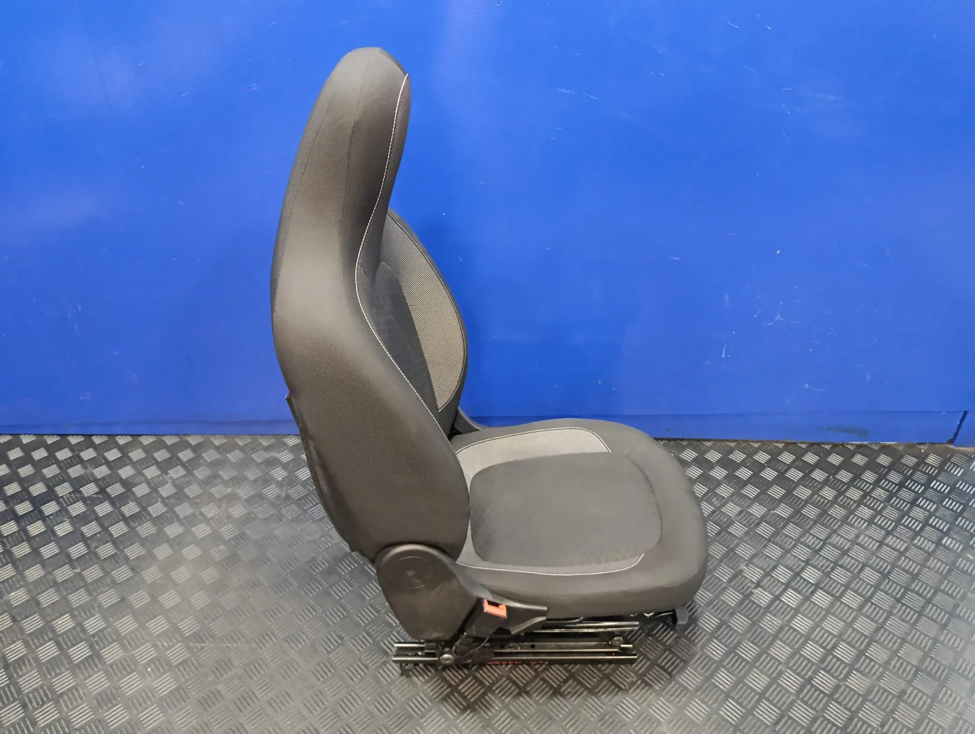 Asiento Delantero Izquierdo para Smart Forfour