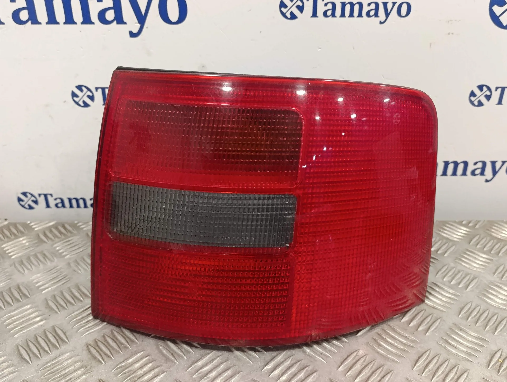 Piloto Trasero Derecho para Audi Allroad Quattro (4B5)