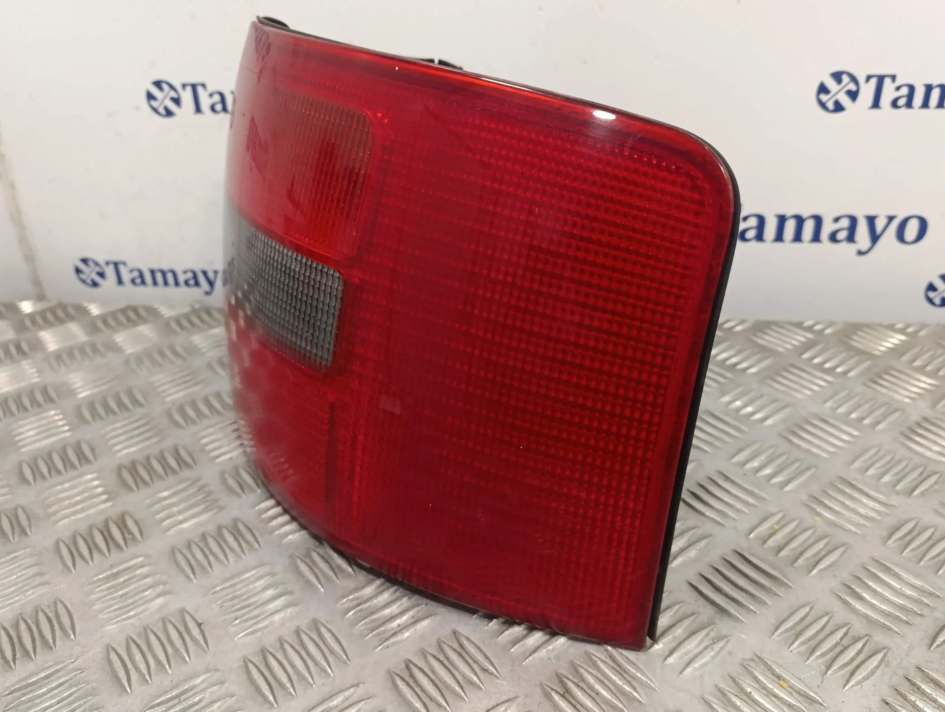 Piloto Trasero Derecho para Audi Allroad Quattro (4B5)
