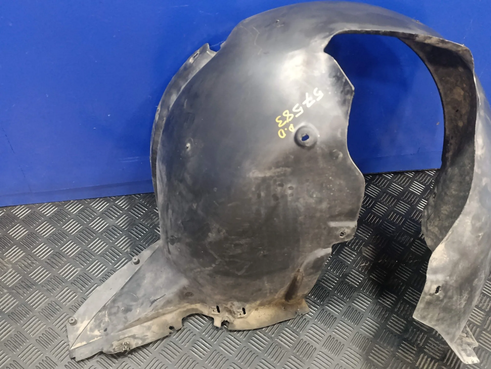 Plastico Paso Rueda Delantero Derecho para Seat Leon (1P1)