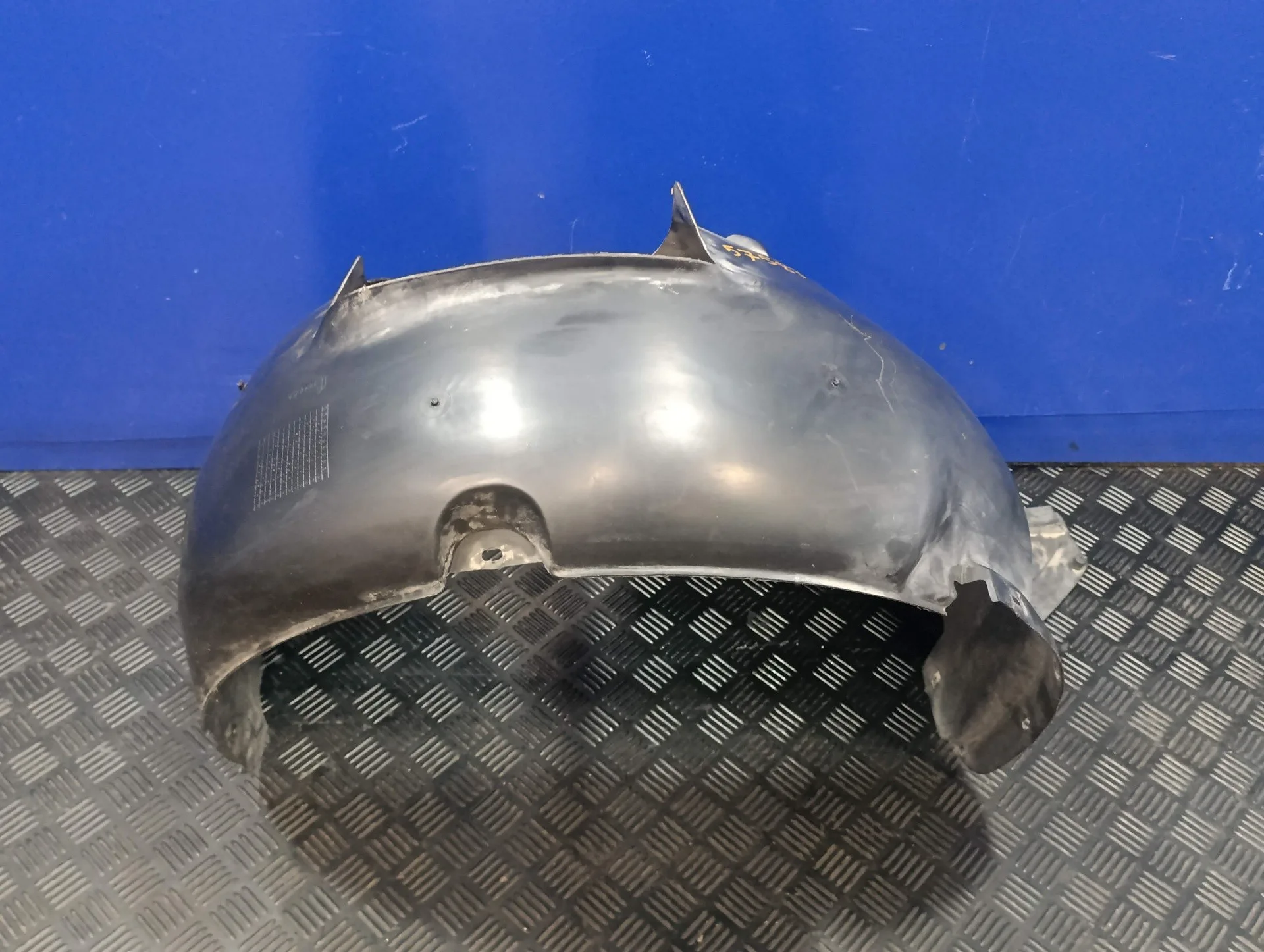 Plastico Paso Rueda Delantero Derecho para Seat Leon (1P1)