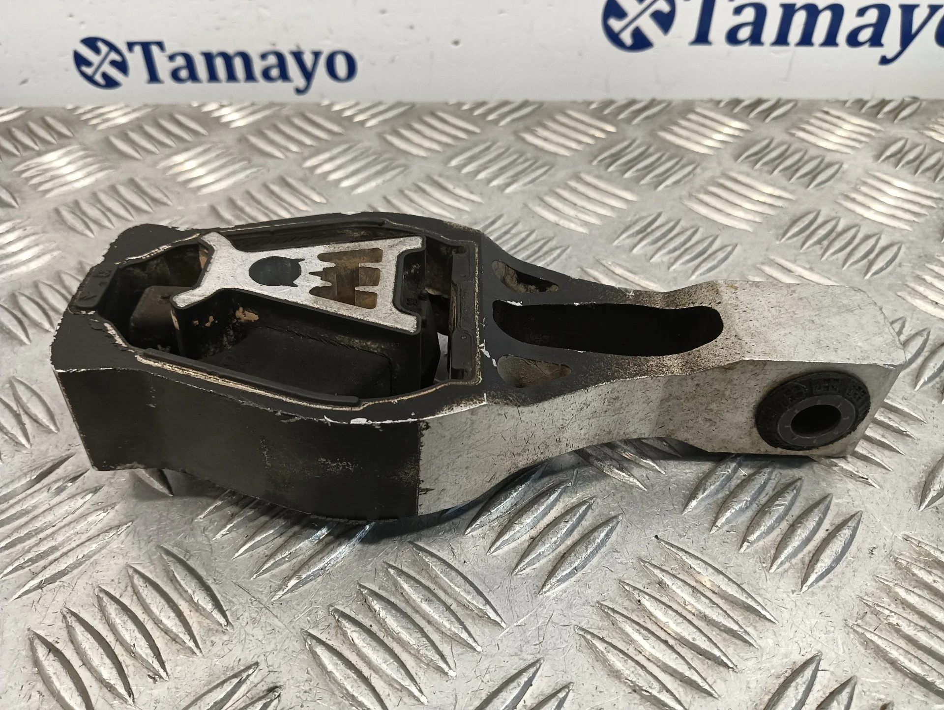 Soporte Motor Trasero para Toyota Proace