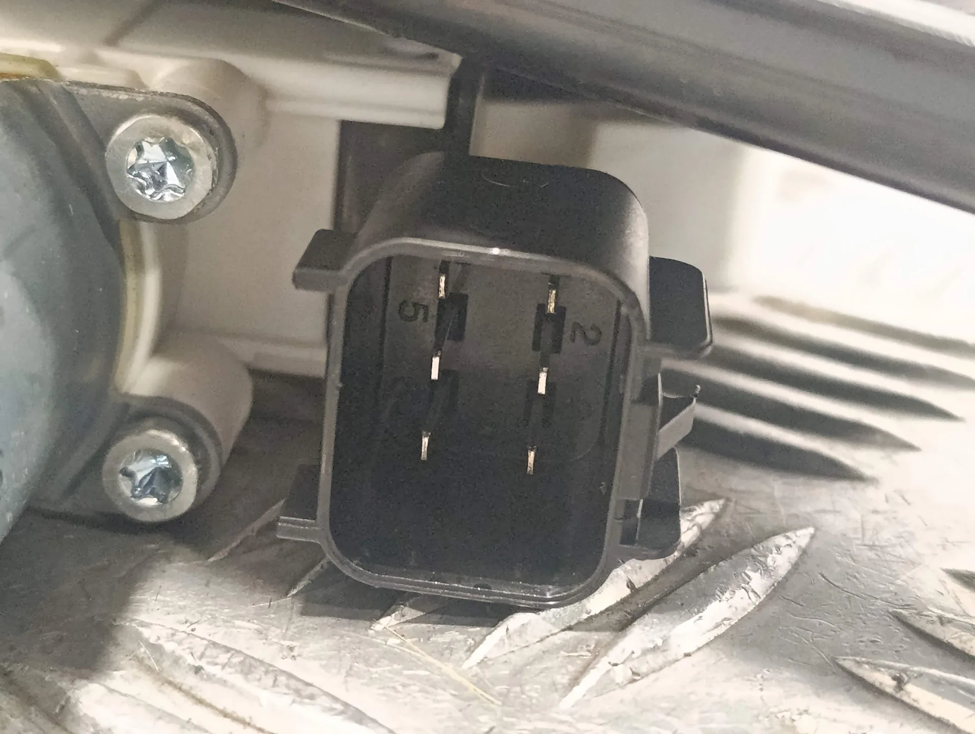 Elevalunas Trasero Derecho para Land Rover Discovery Sport