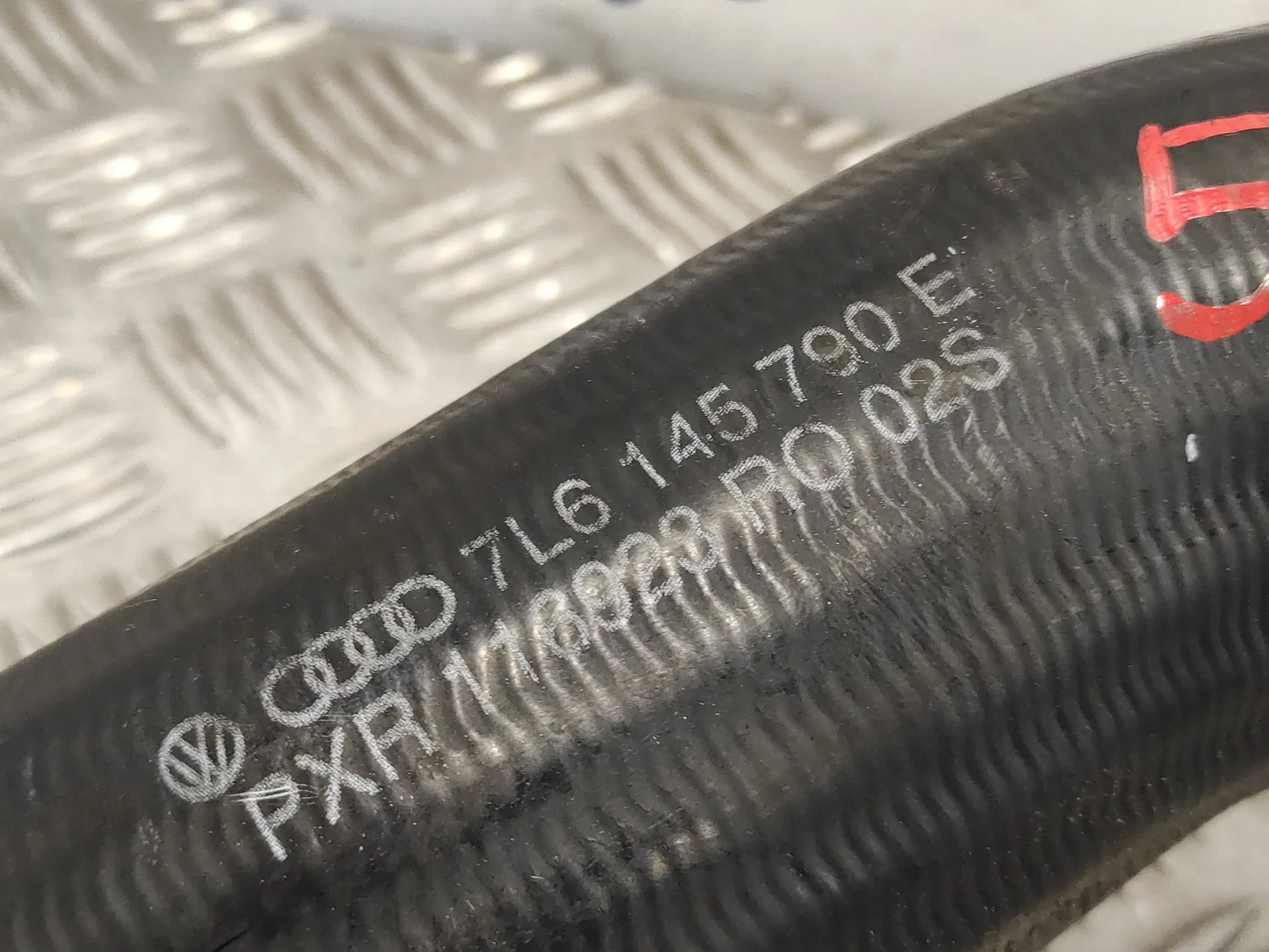 Tubo para Volkswagen Touareg (7L6)