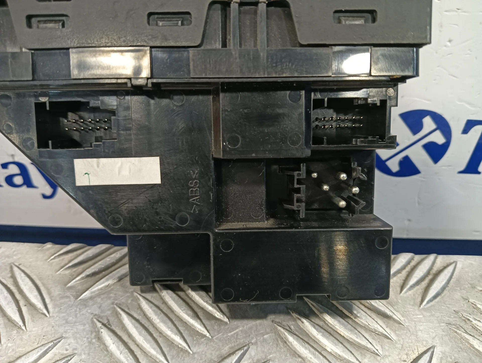 Mando Elevalunas Delantero Izquierdo para Bmw X5 (E53)