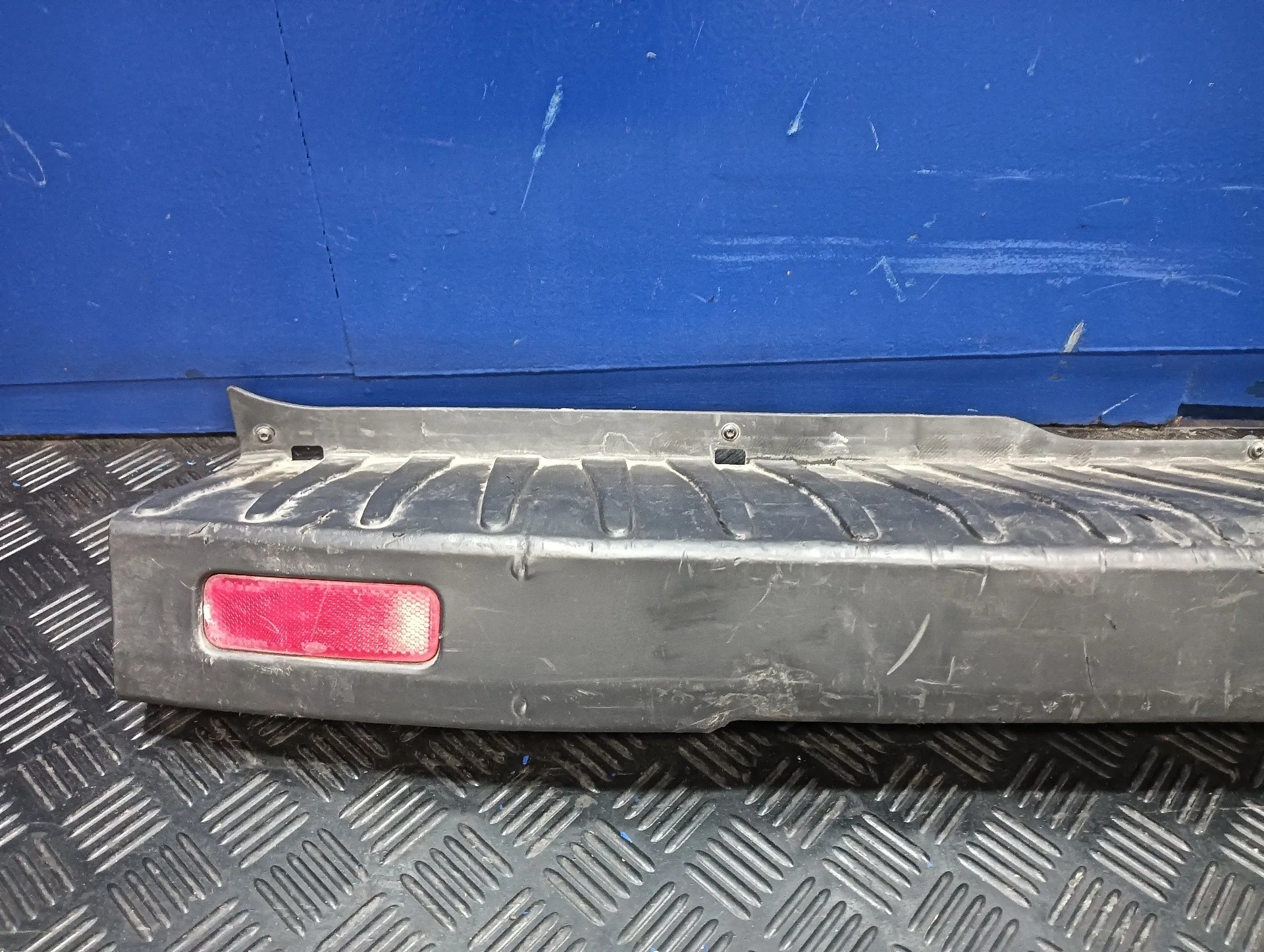 Paragolpes Trasero para Ford Transit Kastenwagen (Ttg)