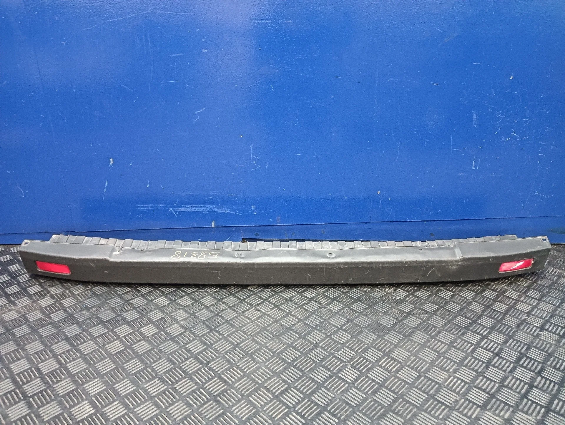 Paragolpes Trasero para Ford Transit Kastenwagen (Ttg)