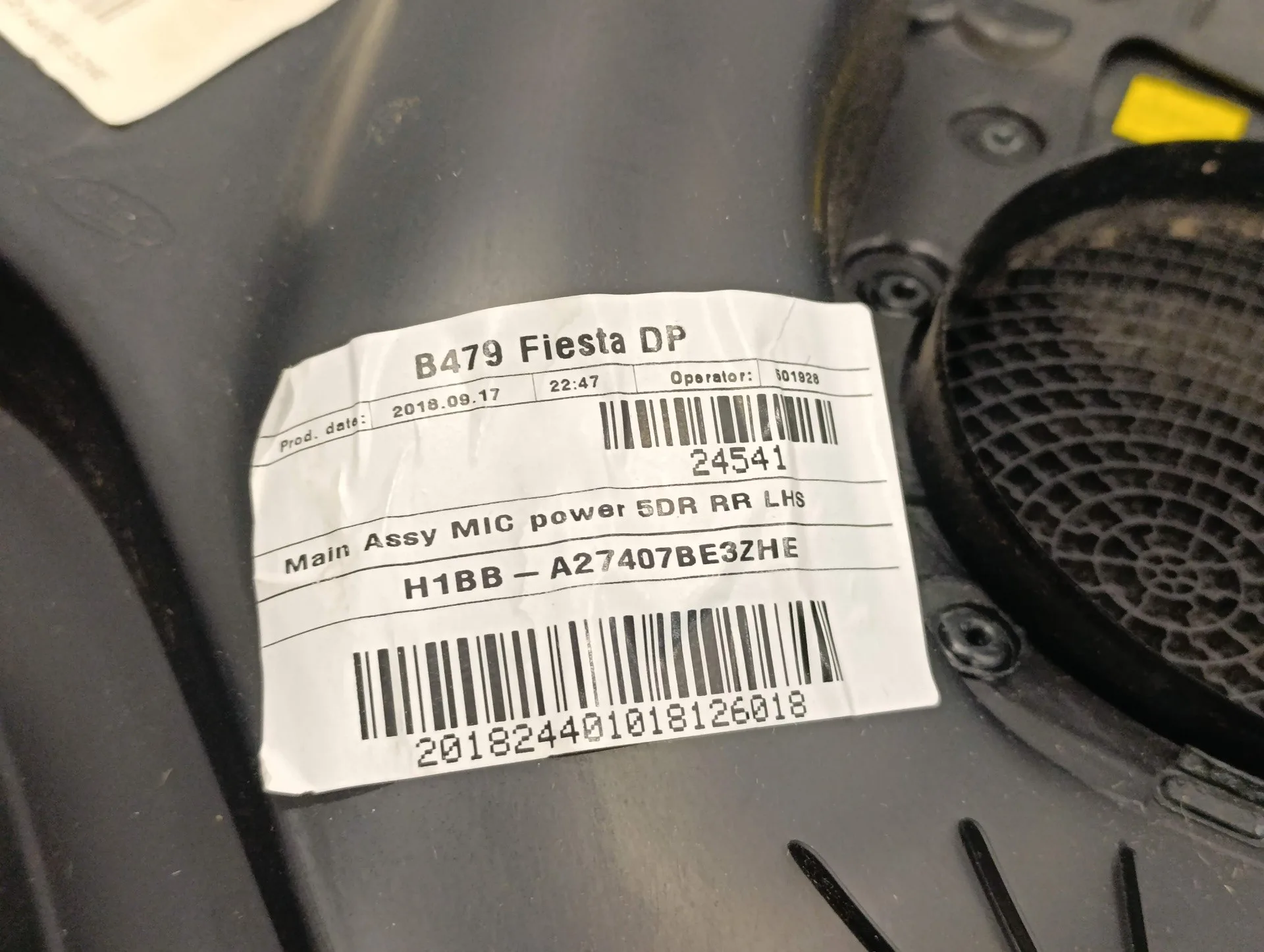 Guarnecido Puerta Trasera Izquierda para Ford Fiesta (Ce1)