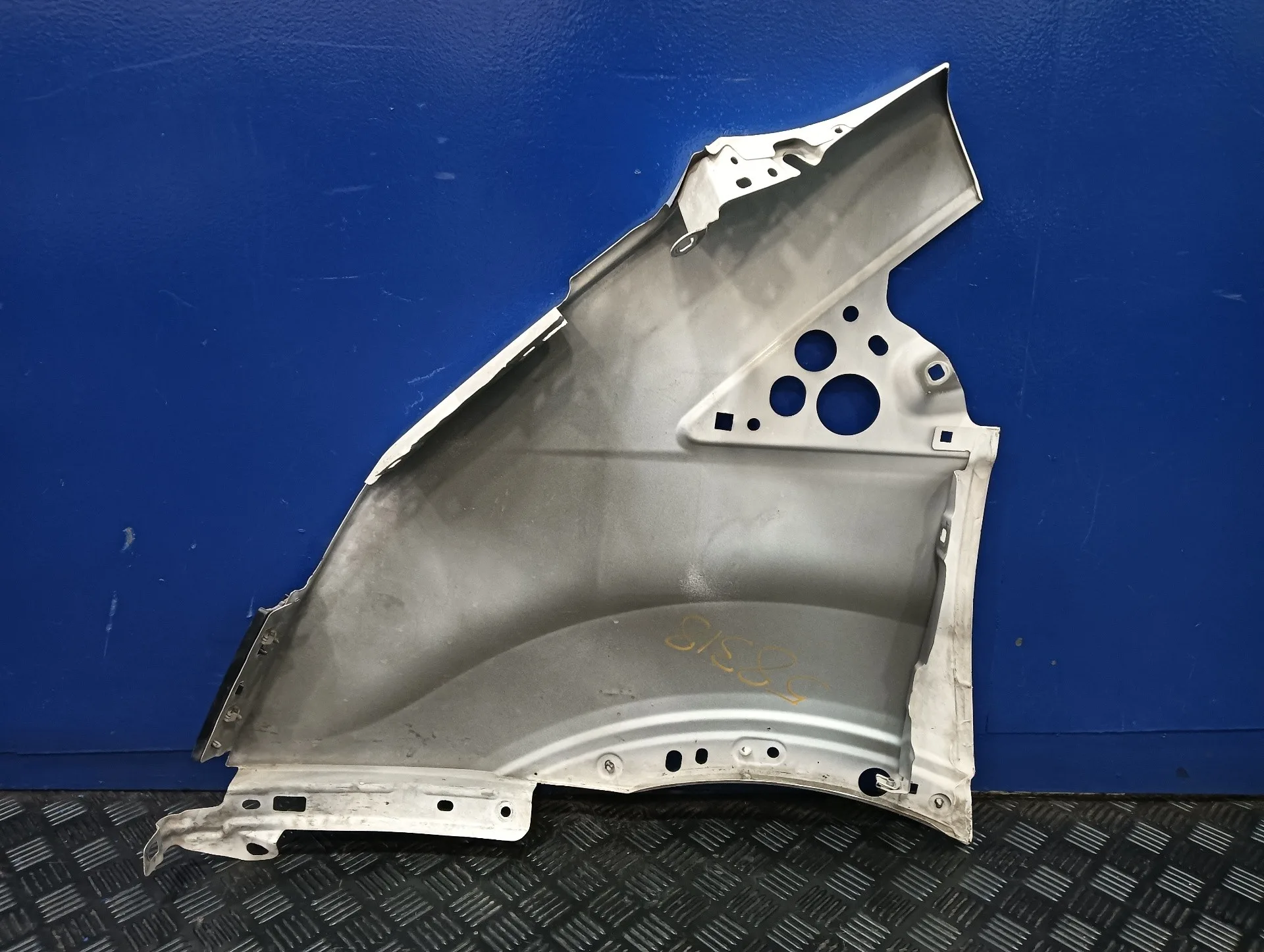 Aleta Delantera Derecha para Ford Transit Kastenwagen (Ttg)