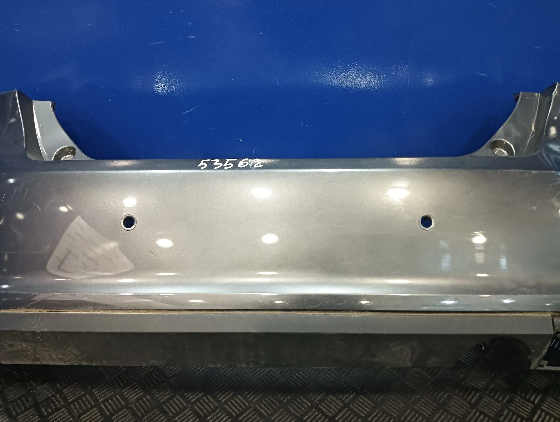 Paragolpes Trasero para Ford Fiesta (Ce1)