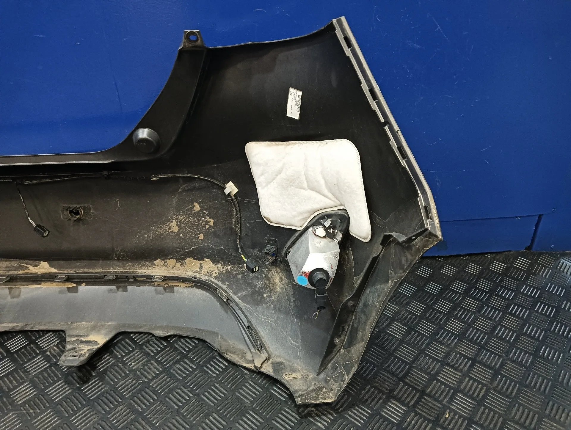 Paragolpes Trasero para Ford Fiesta (Ce1)