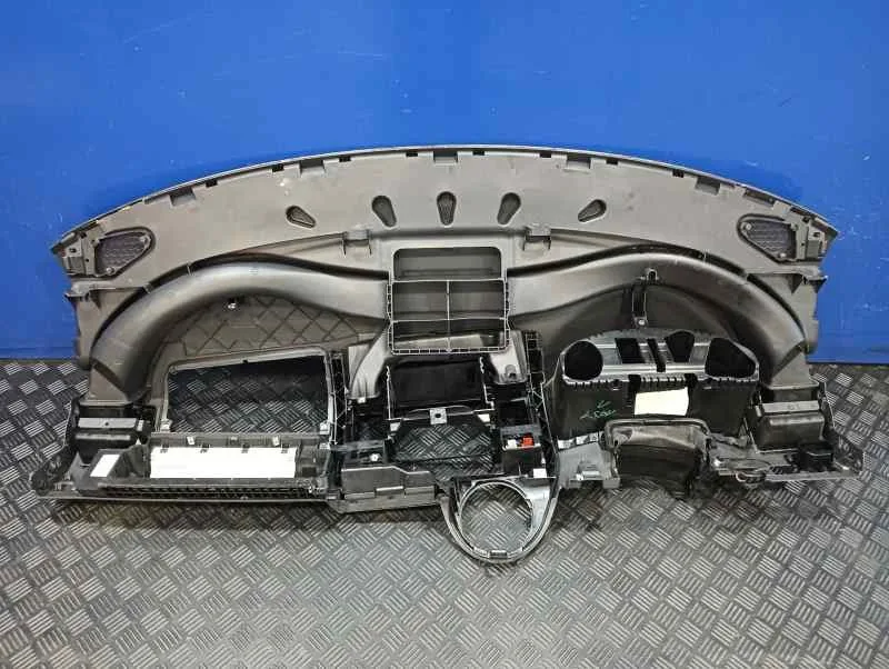 Salpicadero para Volkswagen T5 Transporter (7E)