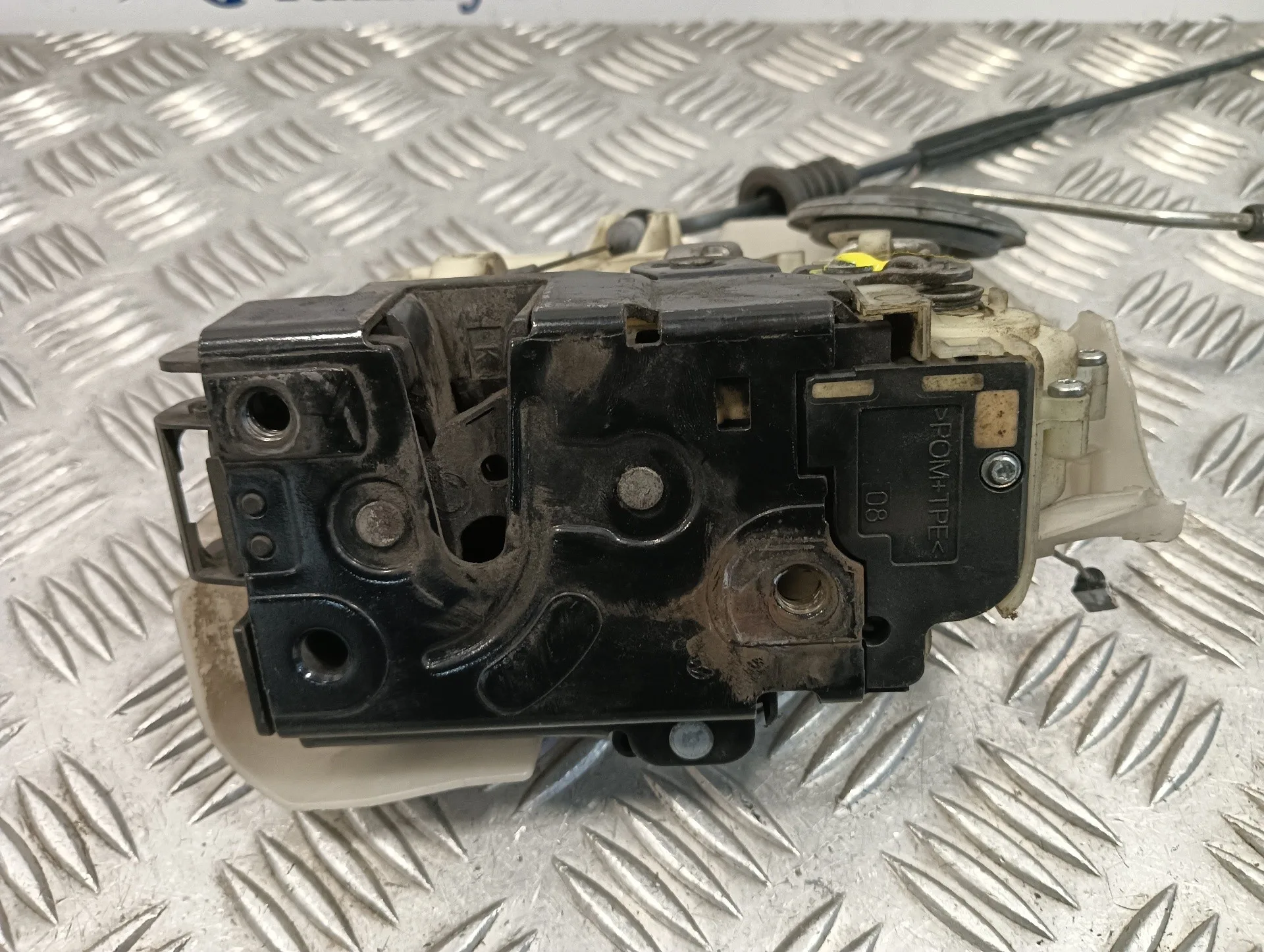 Cerradura Puerta Delantera Derecha para Volkswagen T5 Transporter (7E)