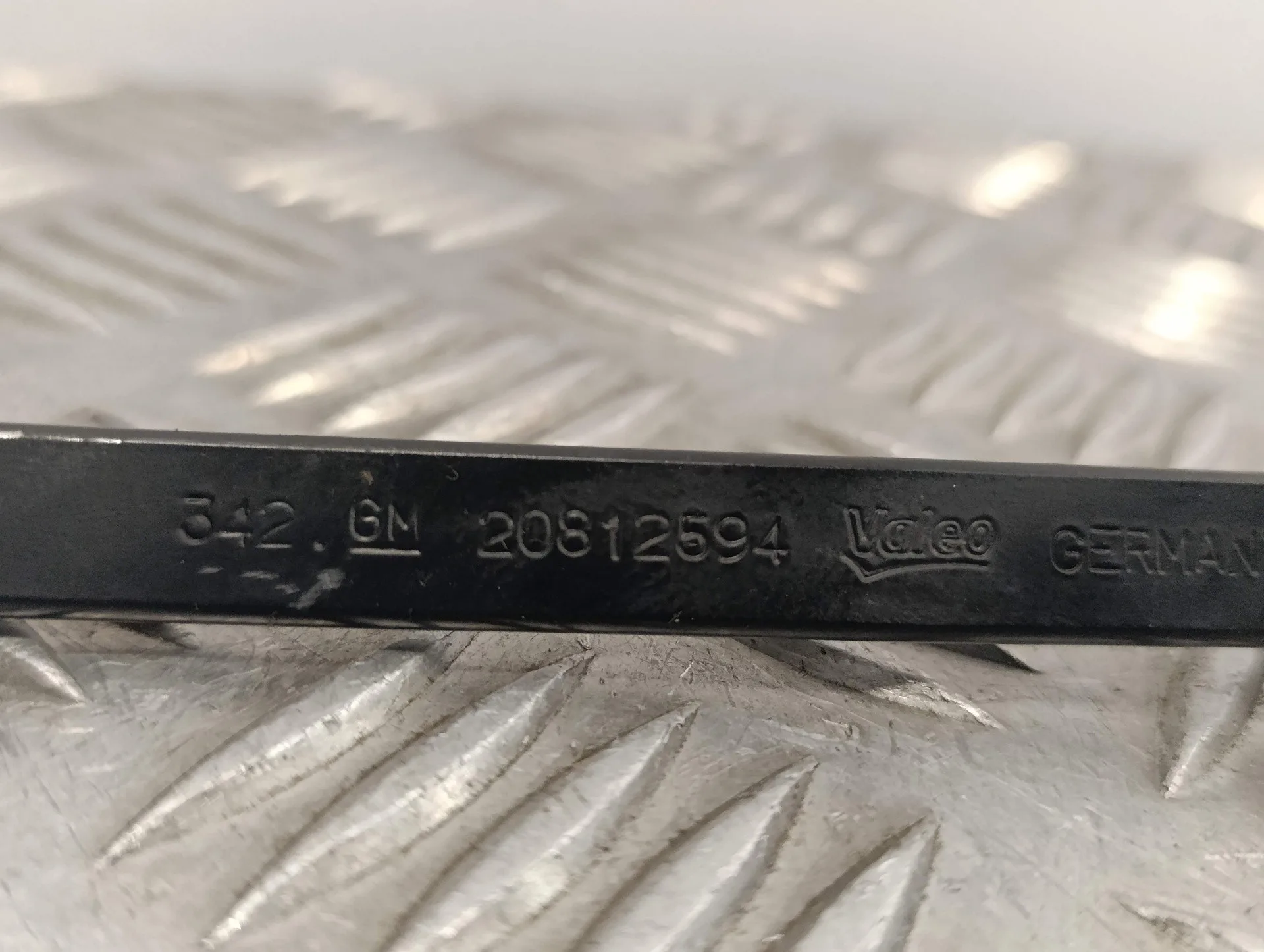Brazo Limpia Delantero Derecho para Opel Zafira Tourer C Van (P12)