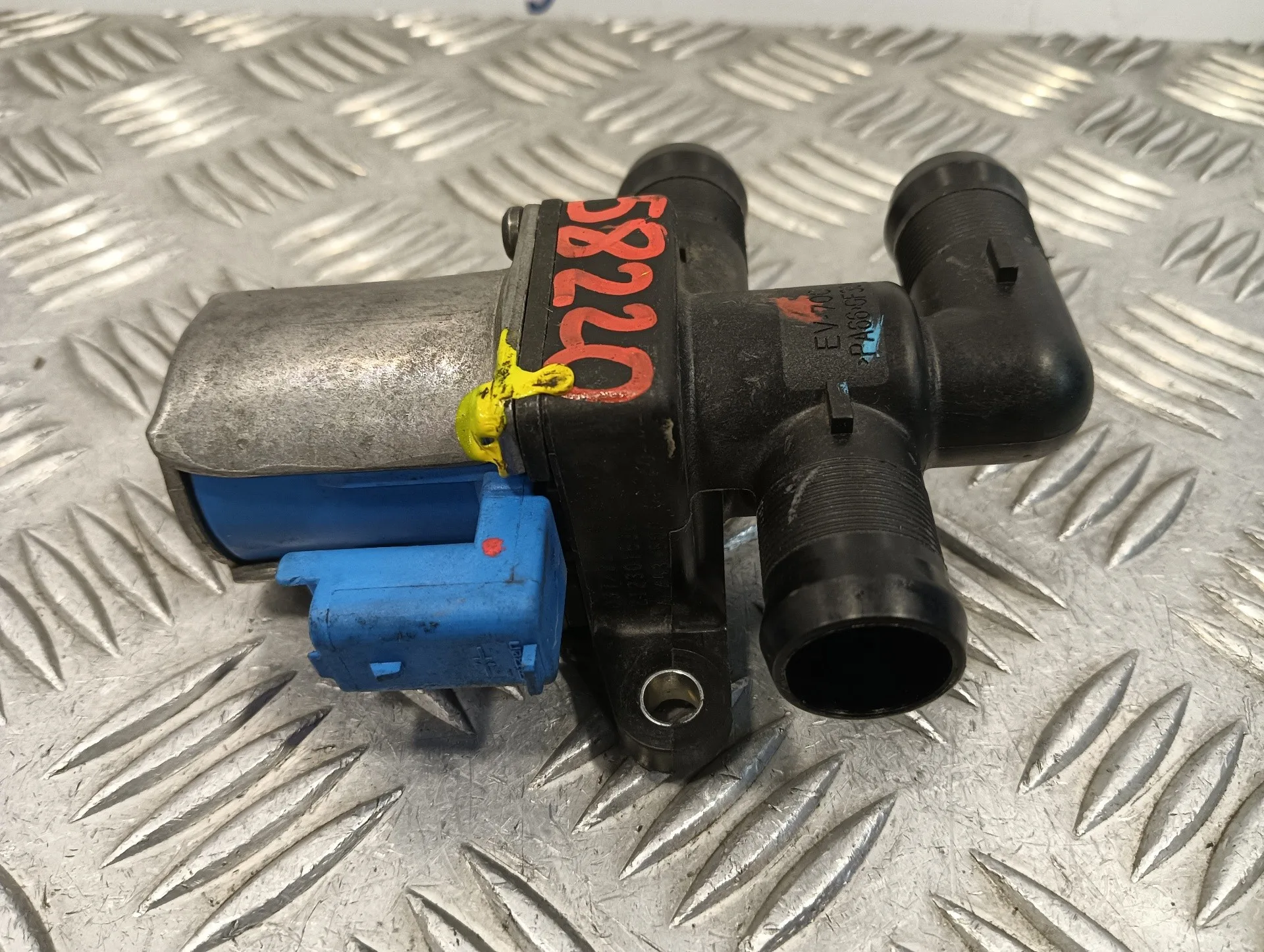 Valvula Intercambio De Calefaccion para Smart Forfour
