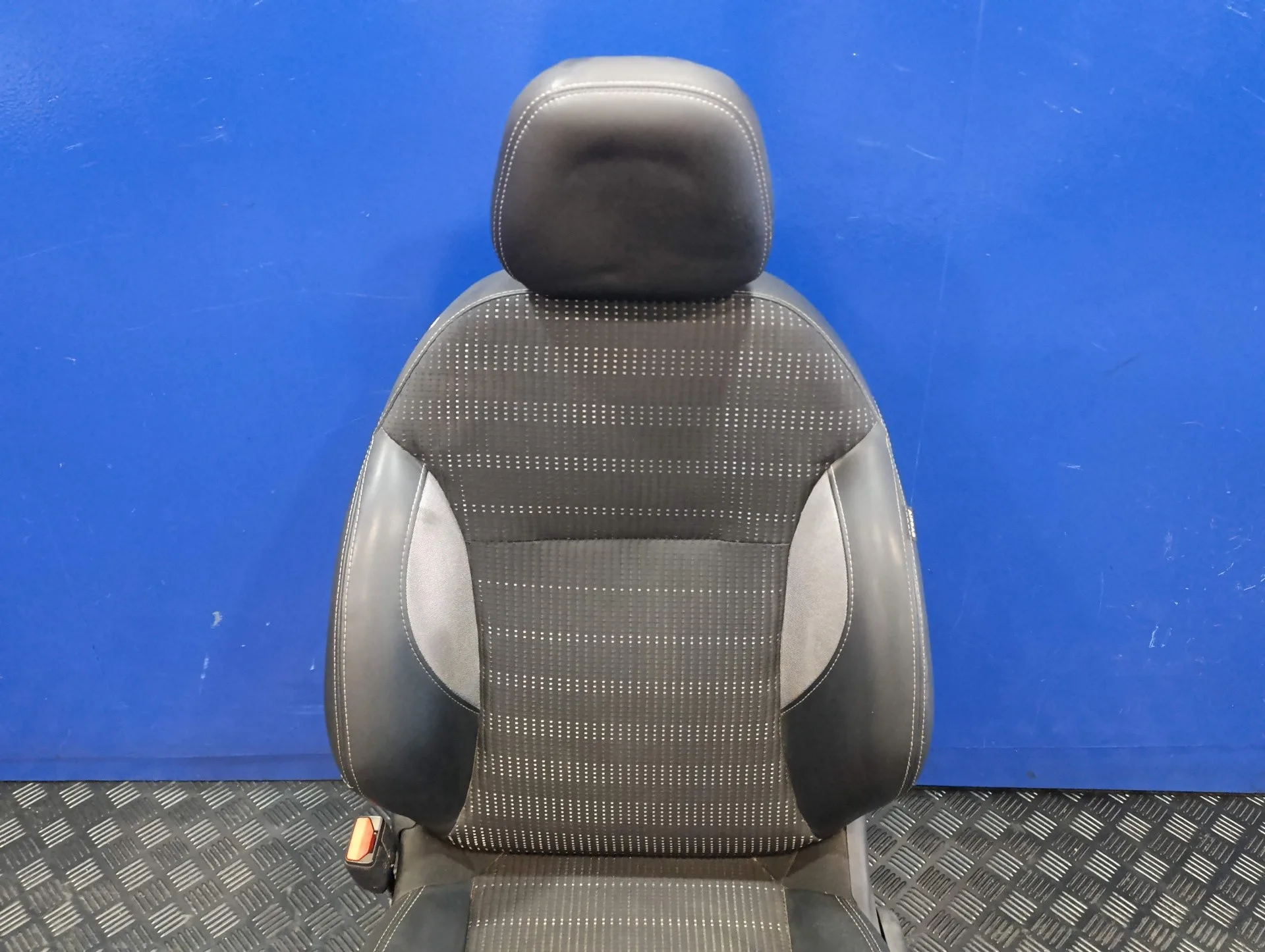 Asiento Delantero Izquierdo para Peugeot 2008 (--.2013->)