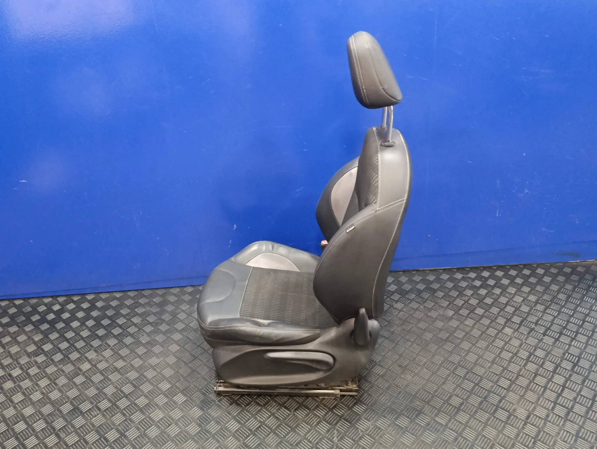 Asiento Delantero Izquierdo para Peugeot 2008 (--.2013->)