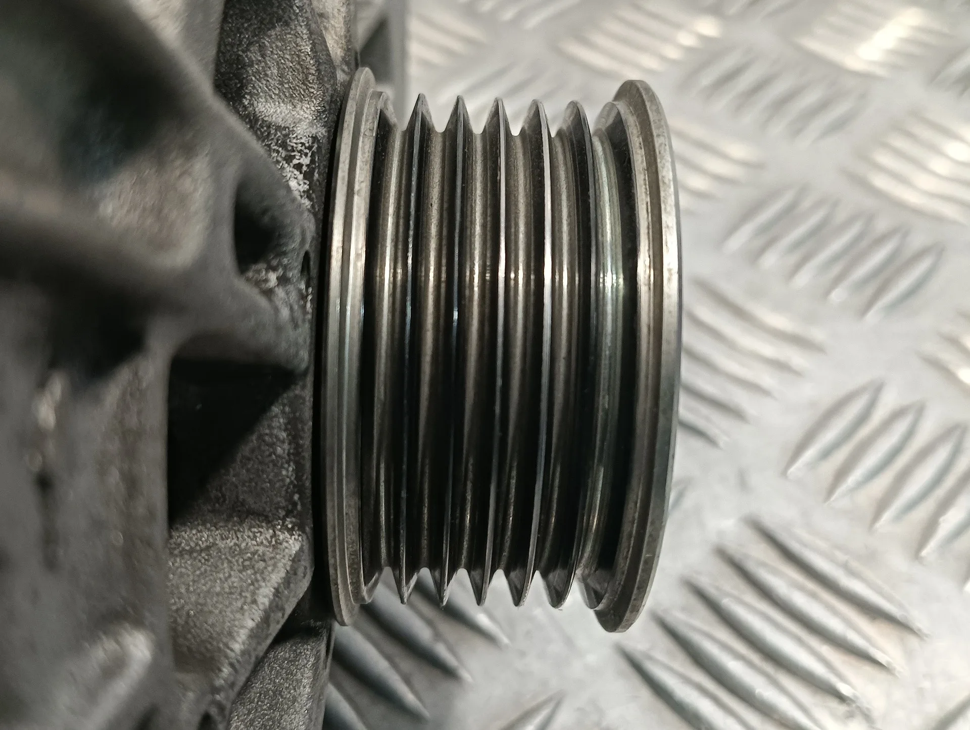 Alternador para Ford Ka+