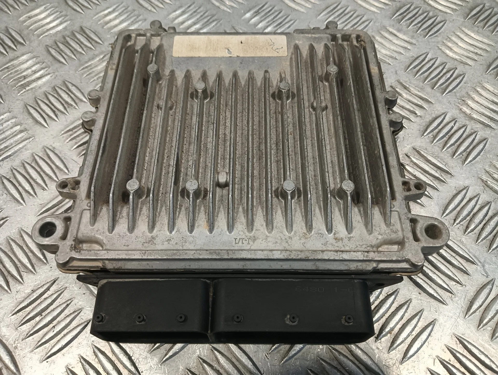 Centralita Motor Uce para Mercedes-Benz Clase M (W164)