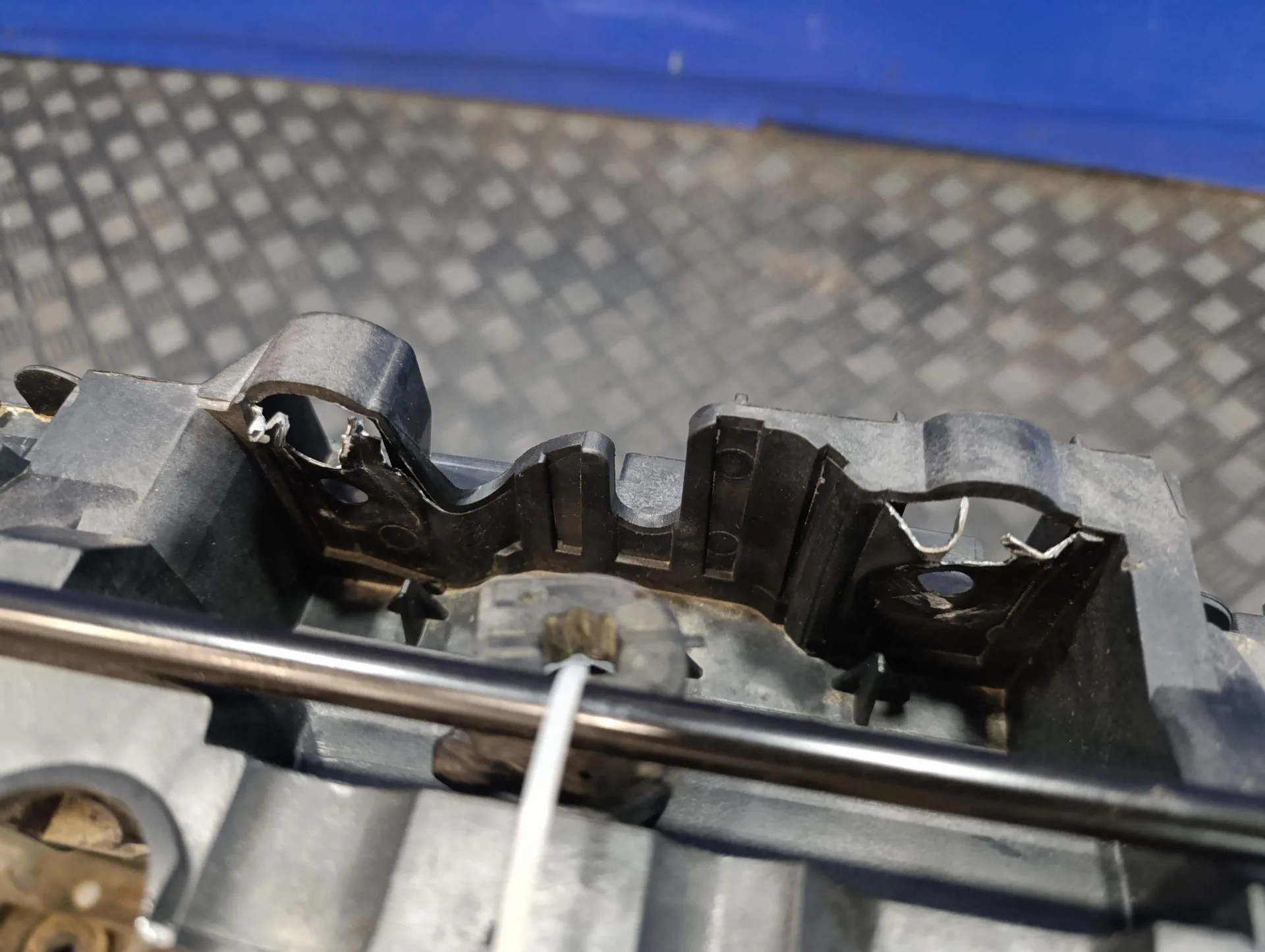 Panel Frontal para Ford Tourneo Courier (C4A)