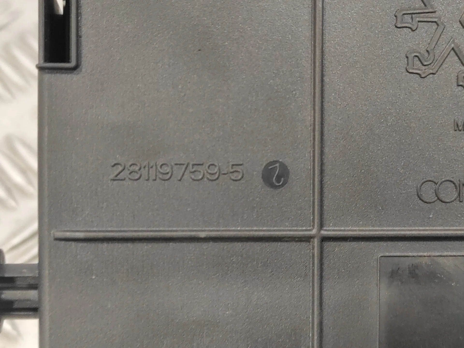 Caja Reles / Fusibles para Peugeot 308