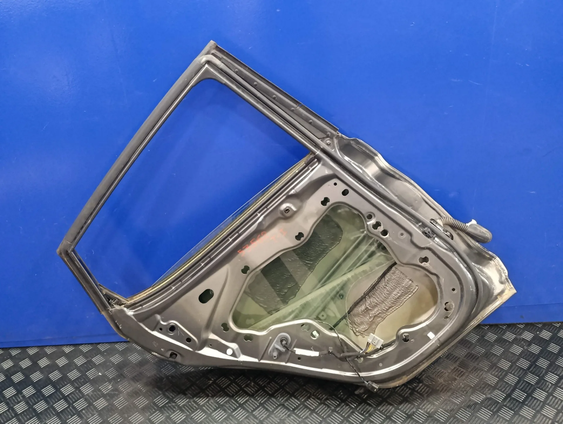 Puerta Trasera Izquierda para Ford Fiesta (Ce1)