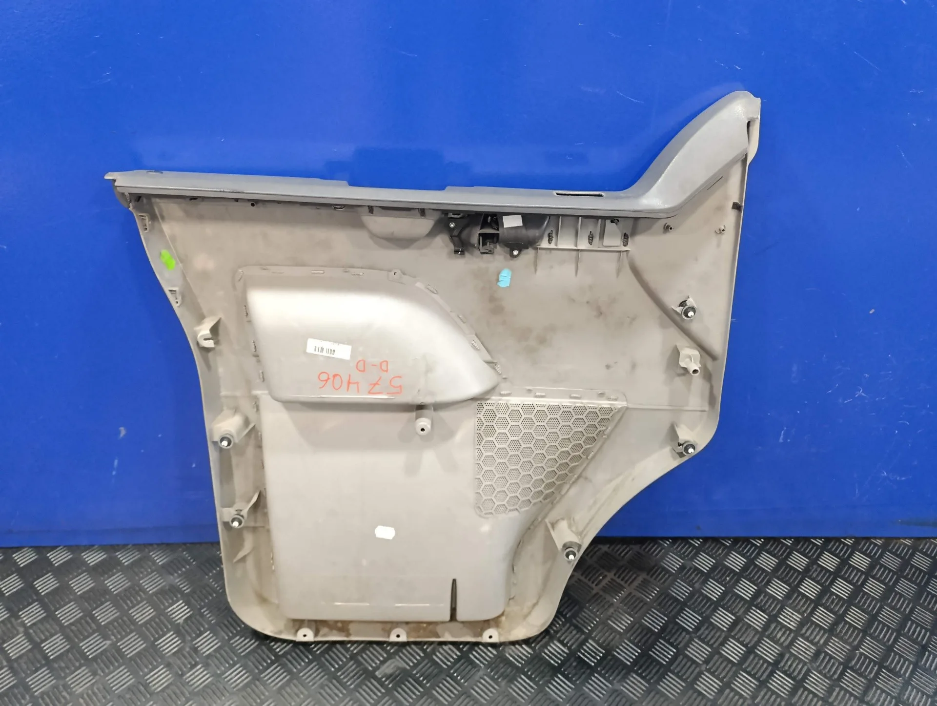 Guarnecido Puerta Delantera Derecha para Volkswagen T5 Transporter (7E)