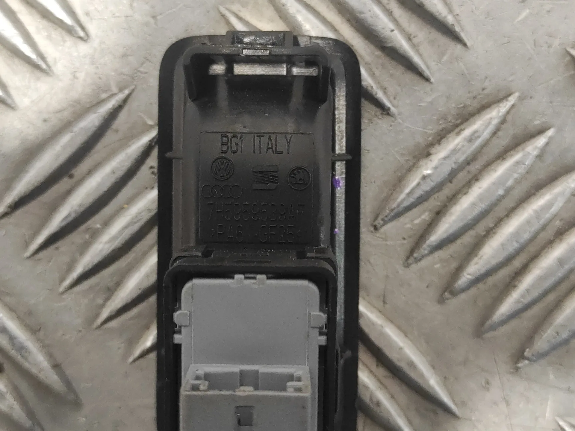 Mando Elevalunas Delantero Derecho para Volkswagen T5 Transporter (7E)