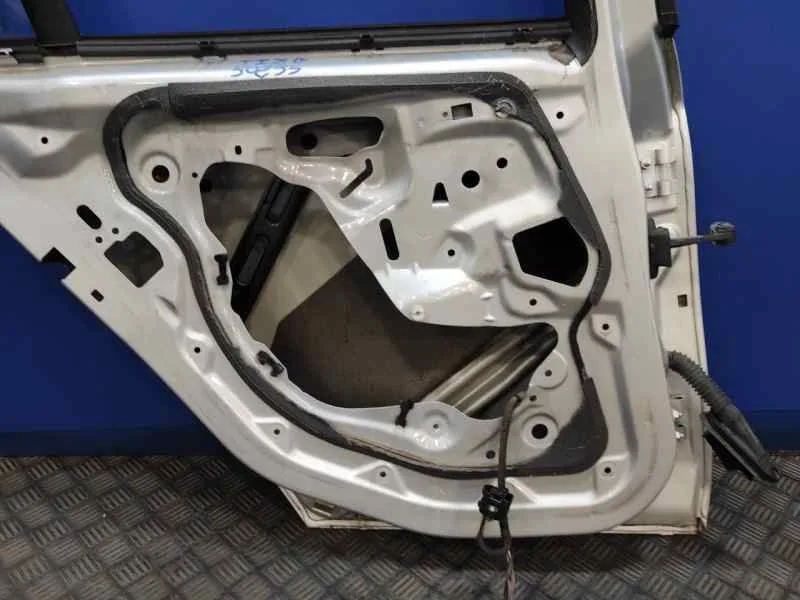 Puerta Trasera Izquierda para Bmw Serie 1 Berlina (E81/E87)