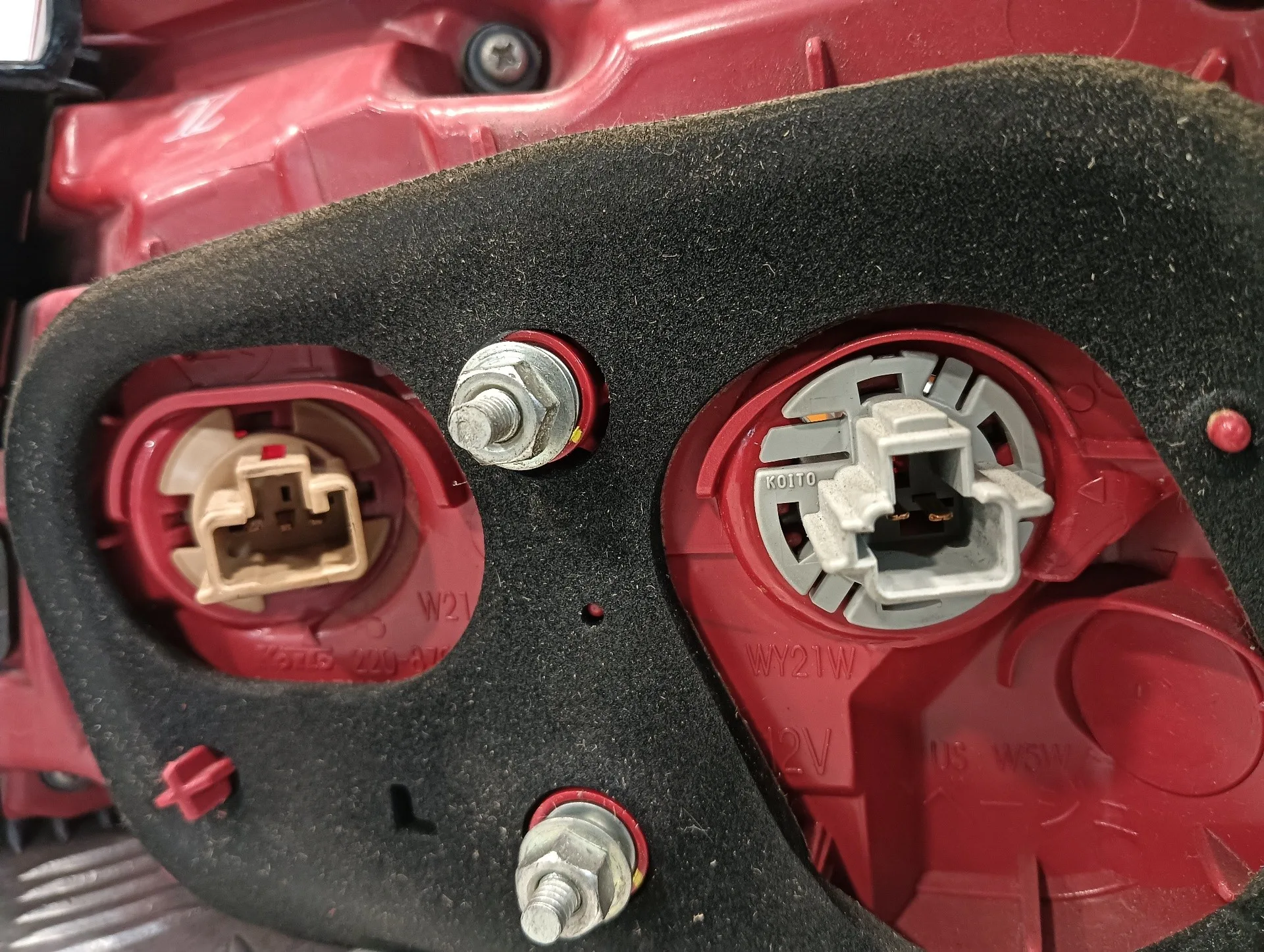 Piloto Trasero Izquierdo para Mitsubishi Lancer Berlina (Cy0)