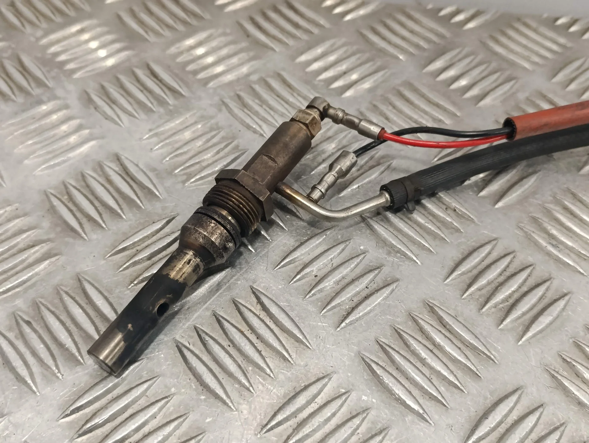 Inyector para Ford Transit Kastenwagen (Ttg)