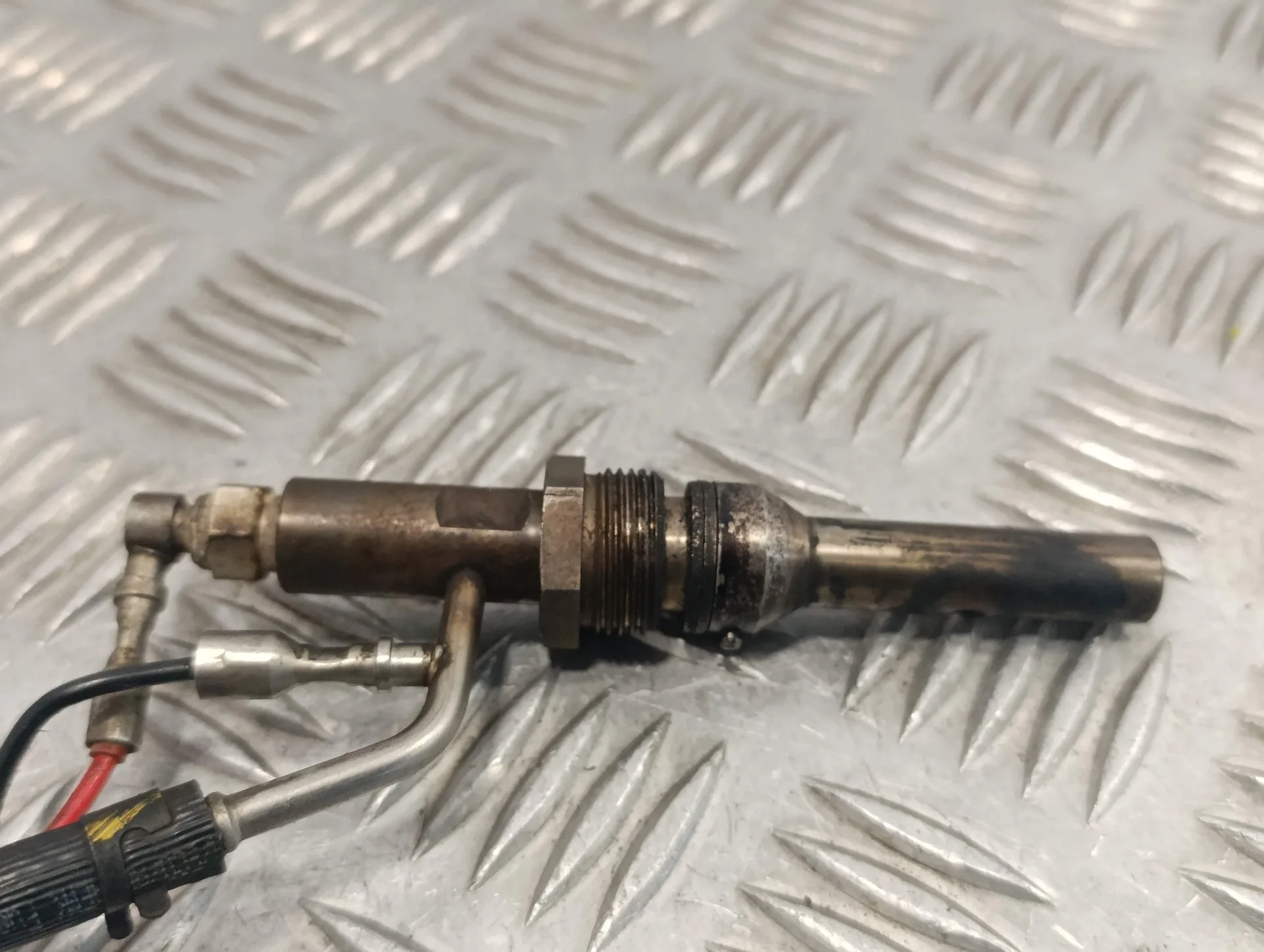 Inyector para Ford Transit Kastenwagen (Ttg)