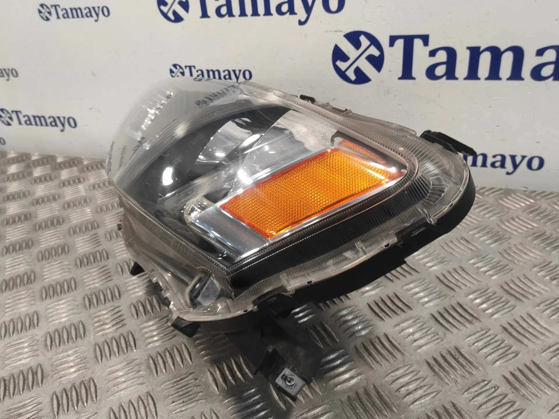 Faro Izquierdo para Mitsubishi Lancer Berlina (Cy0)