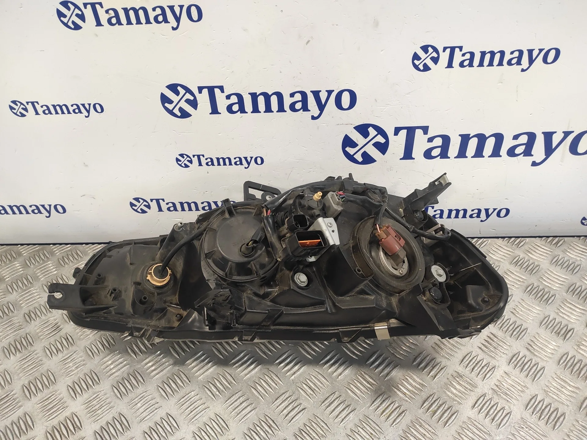 Faro Izquierdo para Mitsubishi Lancer Berlina (Cy0)
