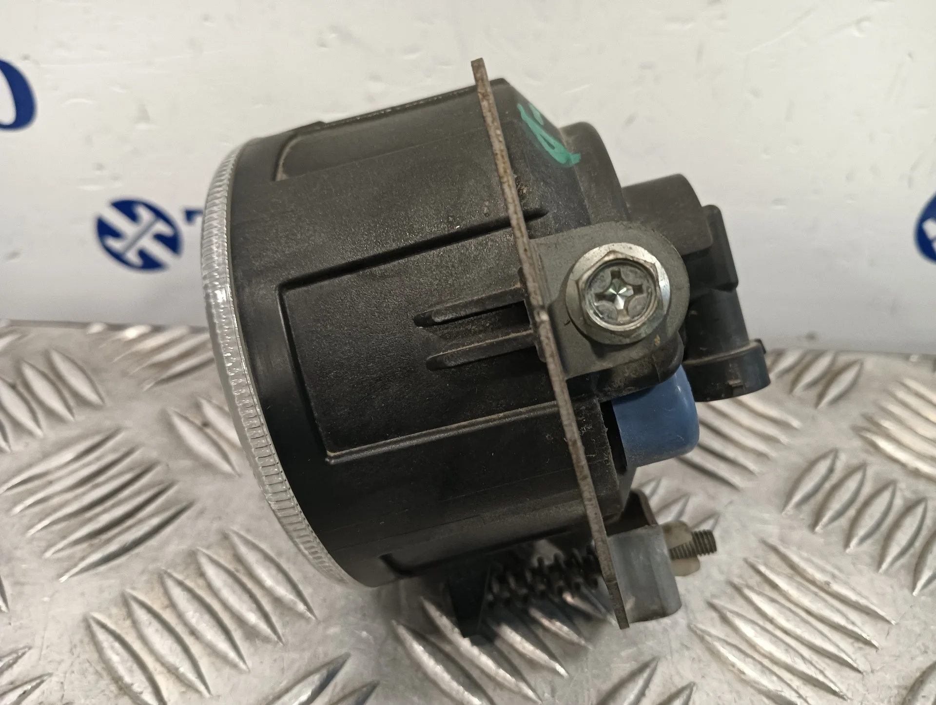 Faro Antiniebla Derecho para Mitsubishi Lancer Berlina (Cy0)