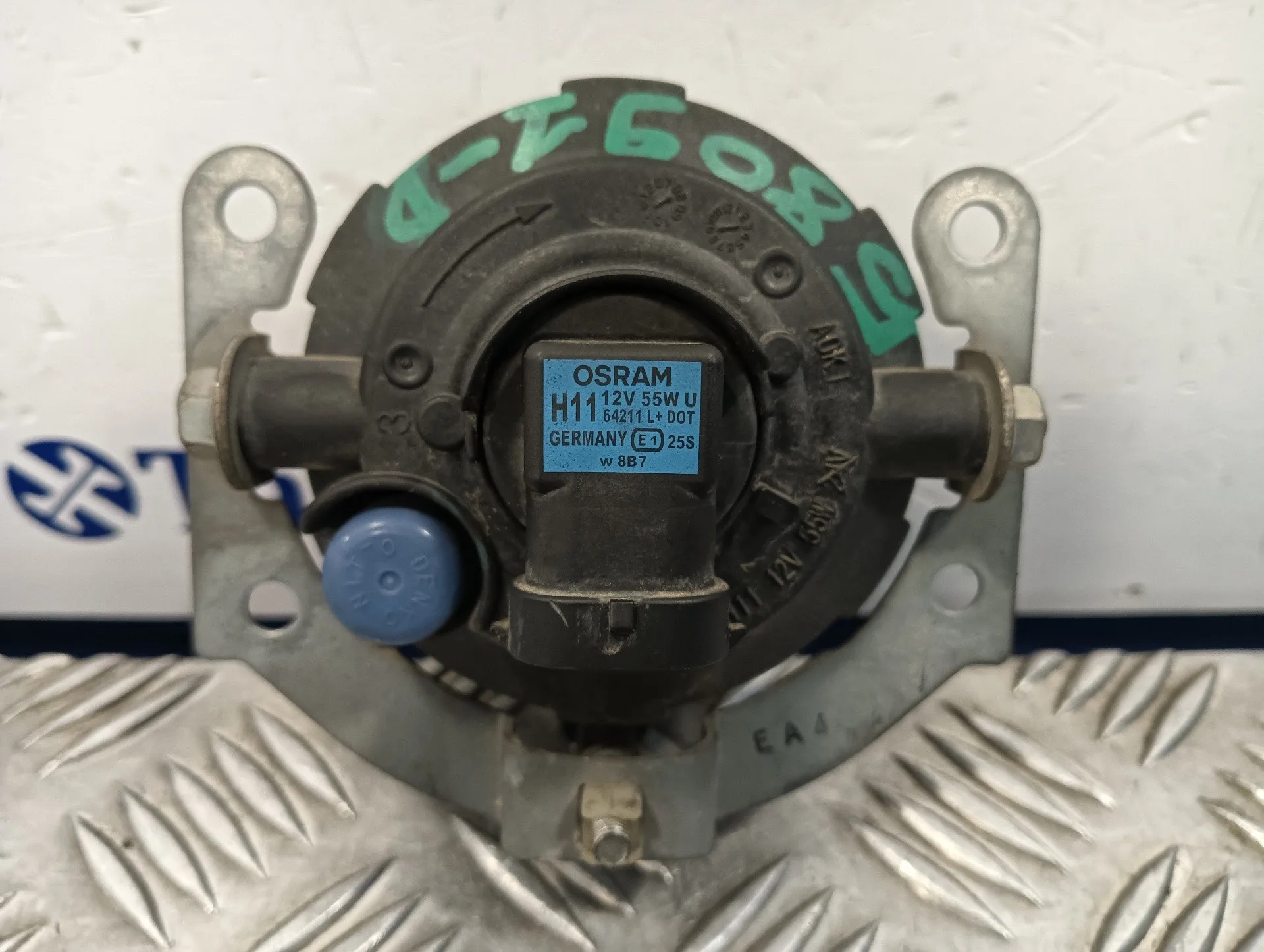 Faro Antiniebla Derecho para Mitsubishi Lancer Berlina (Cy0)