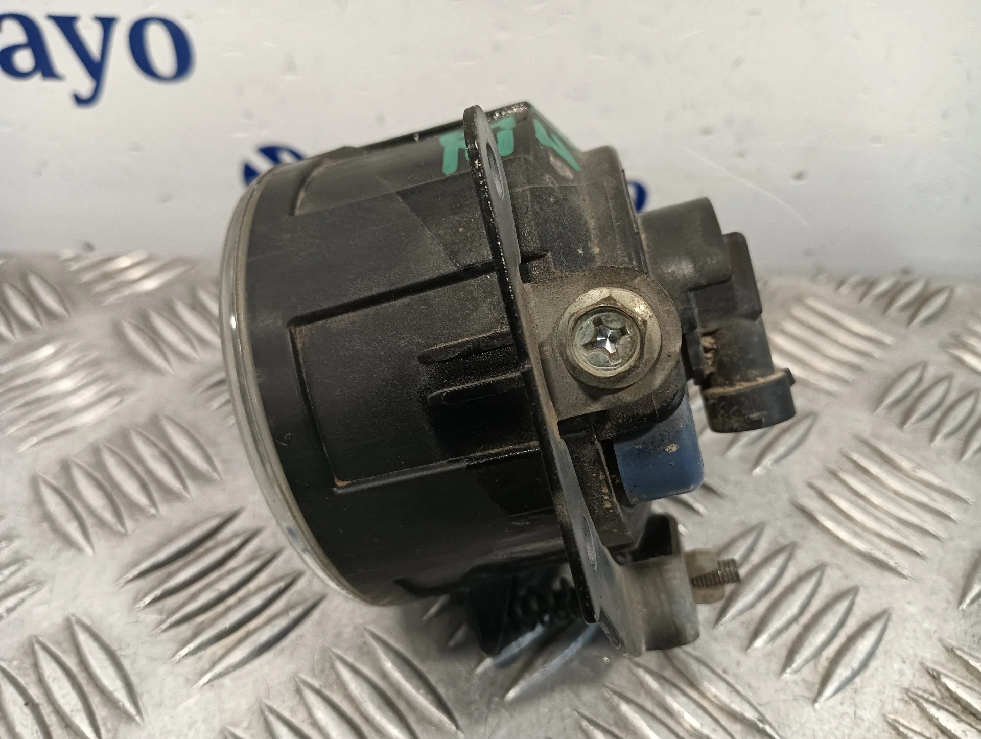 Faro Antiniebla Izquierdo para Mitsubishi Lancer Berlina (Cy0)