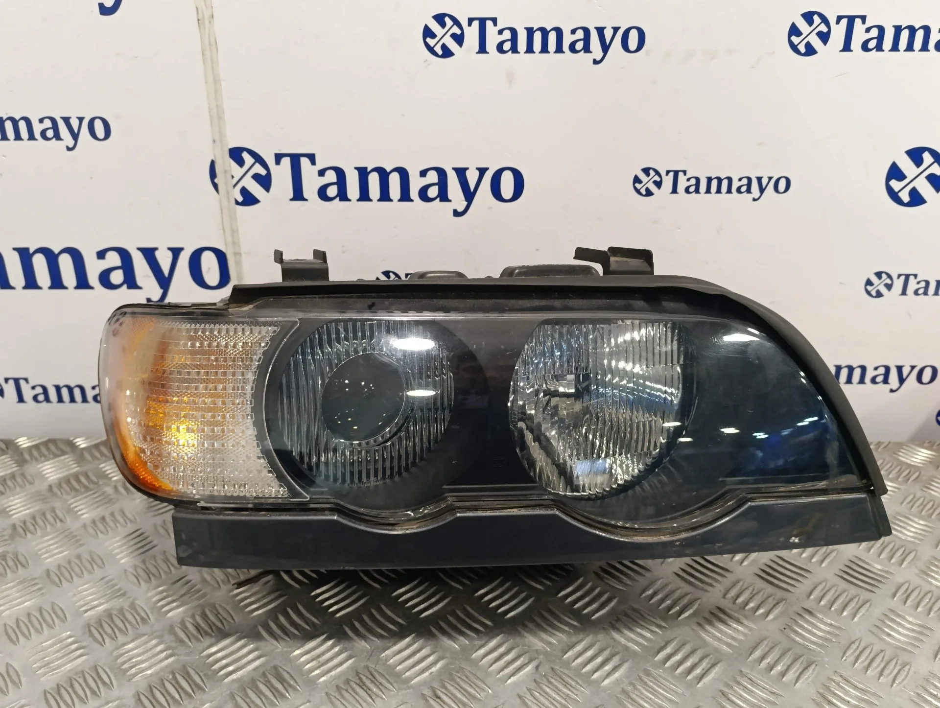 Faro Derecho para Bmw X5 (E53)