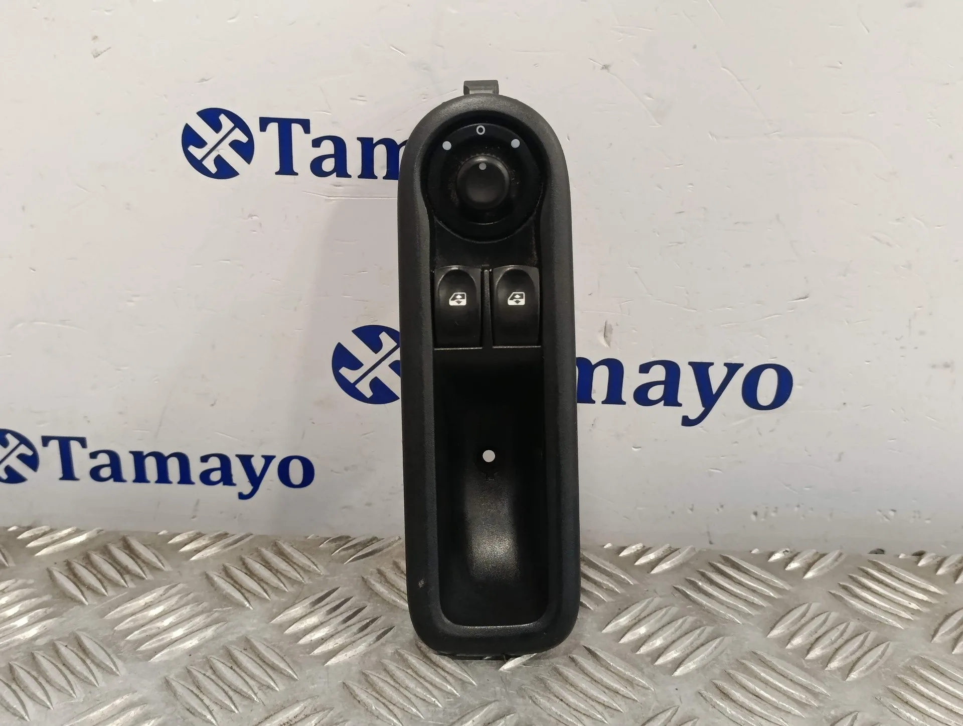 Mando Elevalunas Delantero Izquierdo para Renault Clio Iii