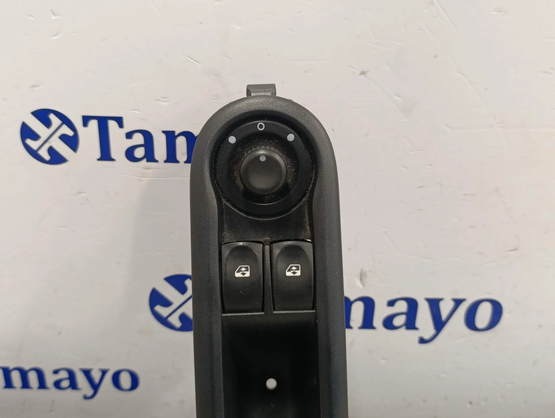 Mando Elevalunas Delantero Izquierdo para Renault Clio Iii