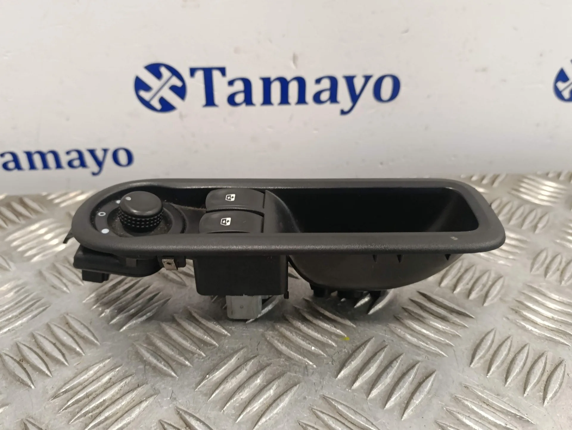 Mando Elevalunas Delantero Izquierdo para Renault Clio Iii