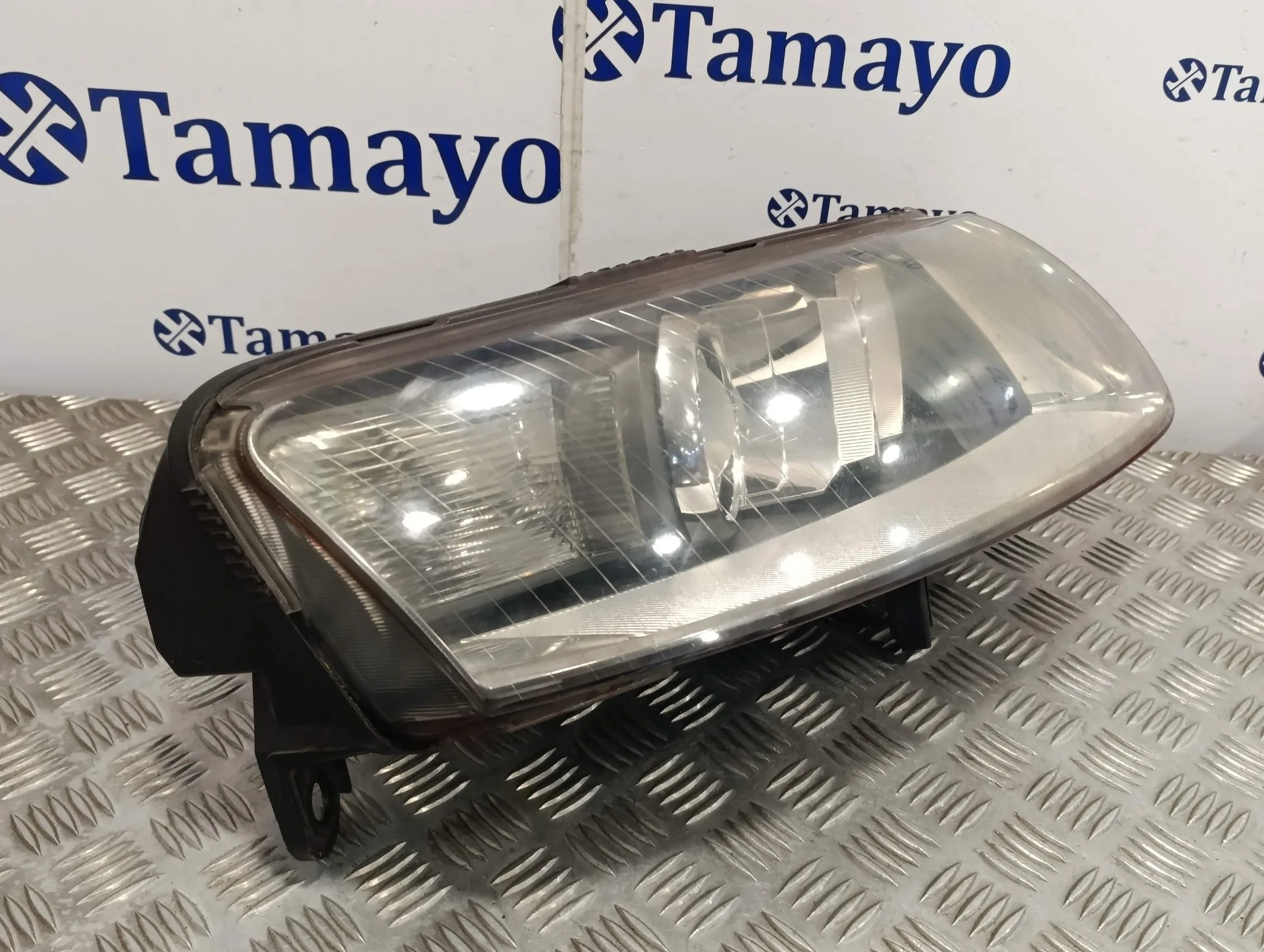 Faro Derecho para Audi A6 Berlina (4F2)