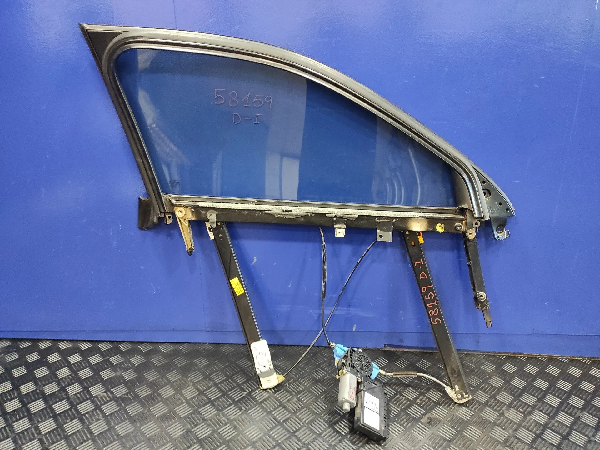 Elevalunas Delantero Izquierdo para Audi A4 Avant (8E)