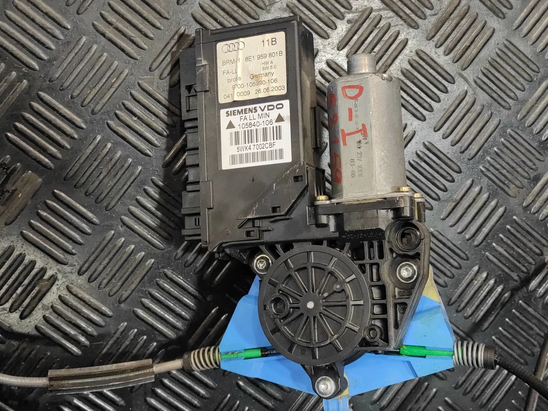 Elevalunas Delantero Izquierdo para Audi A4 Avant (8E)